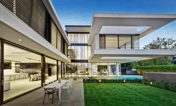Vendors await deposits from Toorak mansion buyers in $36 million spree