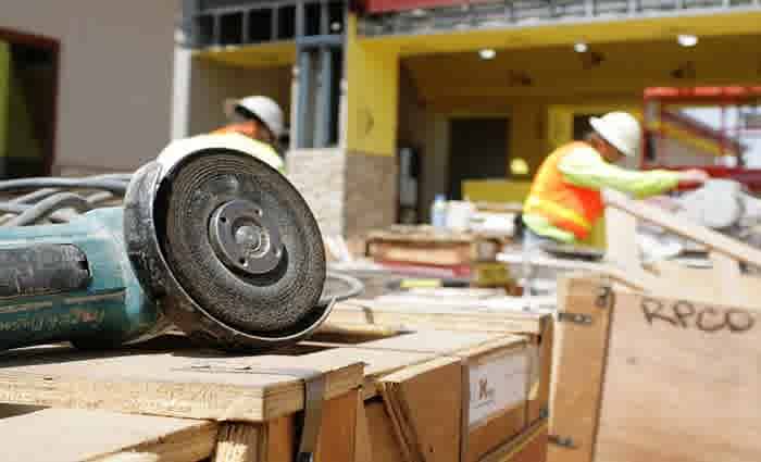Residential property developers to shed staff and build fewer homes under Labor negative gearing policy: UDIA
