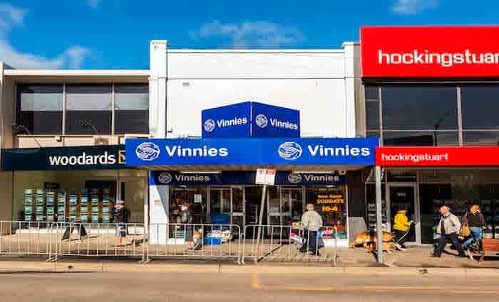 Triple-fronted Bentleigh retail investment leased to Vinnies sold