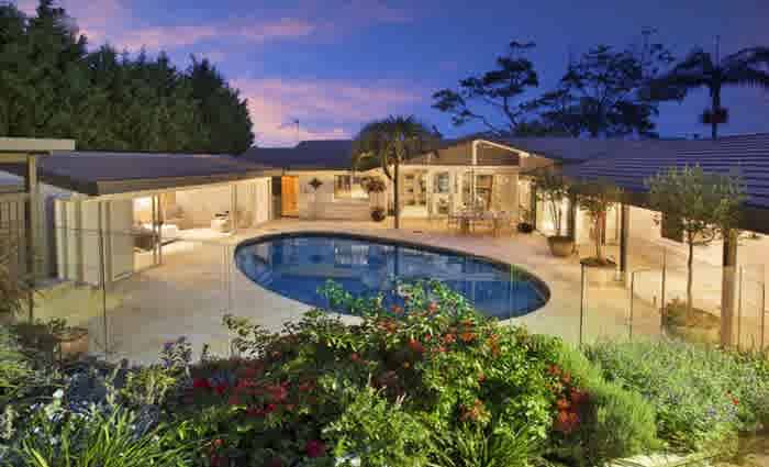 Waterhouse clan's Clifton Gardens home pulled from weekend auction