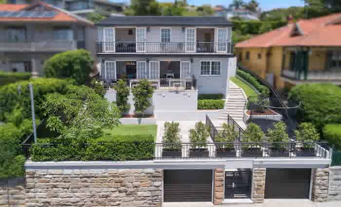 UBS chief financial officer lists Aurelia at Bellevue Hill