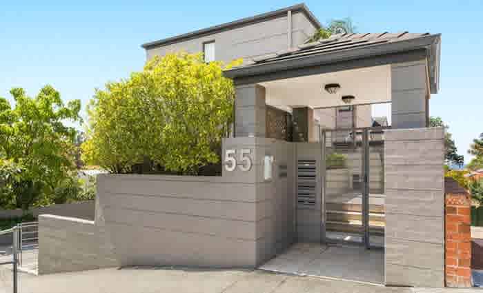 Sydney Sixers captain Moises Henriques lists Clovelly townhouse