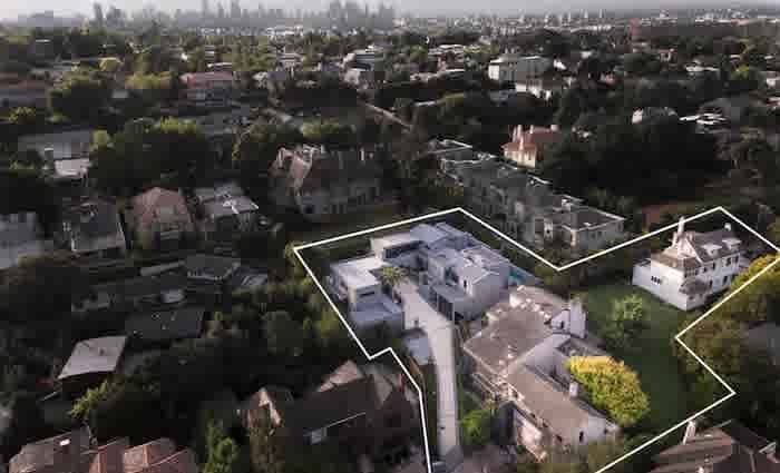 Celebrity chef Pete Evans and wife to lease former Malabar home