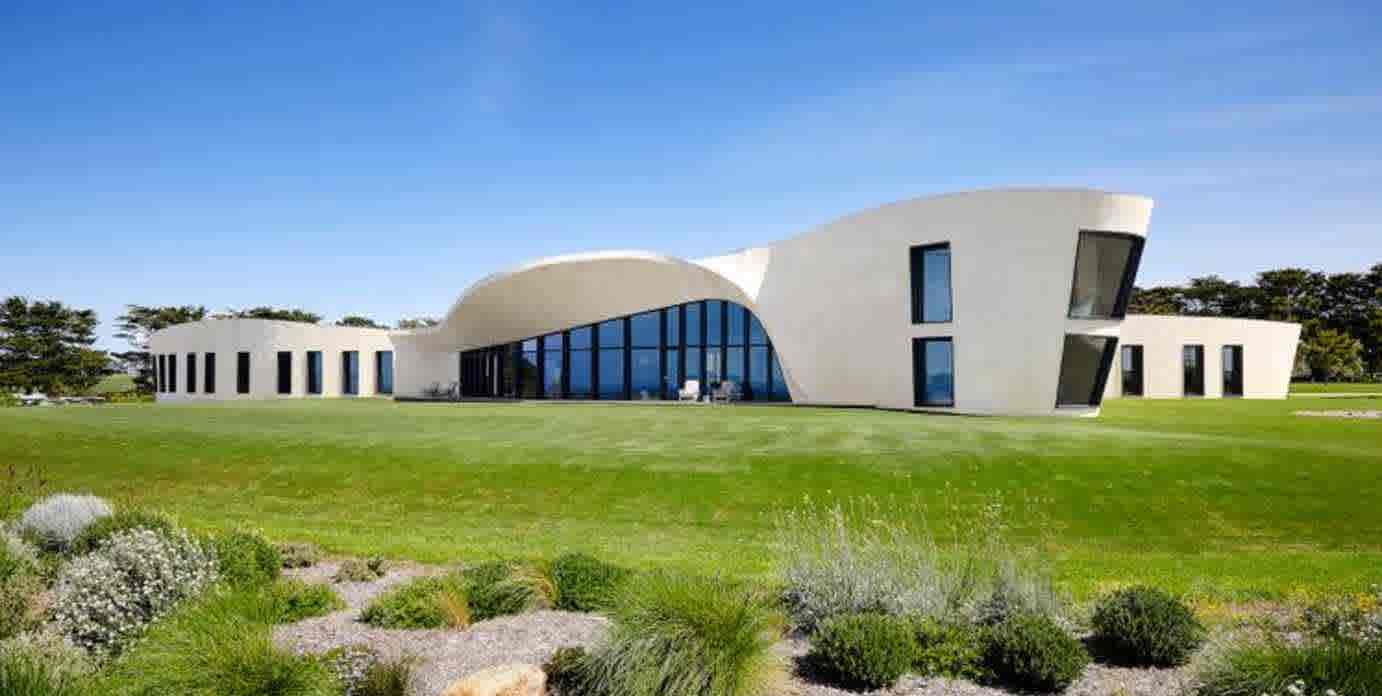 Good Guys boss Andrew Muir spends $17 million at Flinders