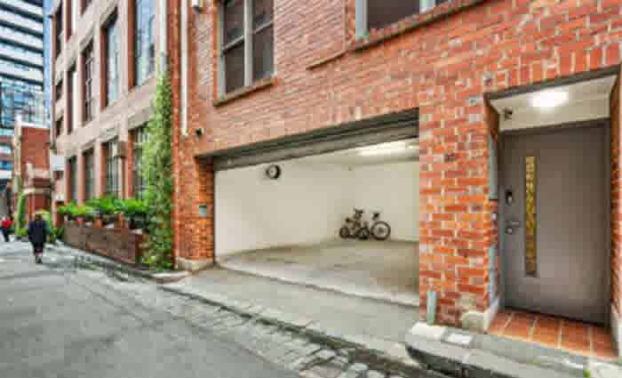 Melbourne CBD market feels pandemic pinch: HTW