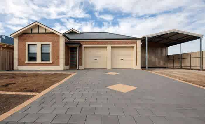 Four bedroom North Beach home sold by mortgagees