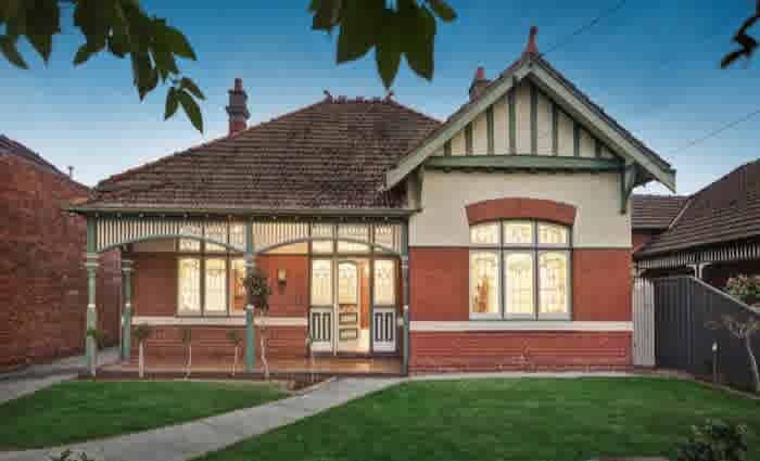 Poet's Corner, Moonee Ponds auction sale