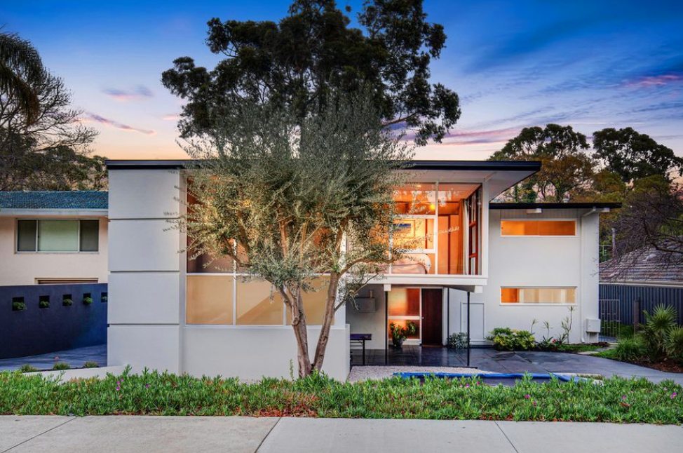 Floreat trophy home designed by Raymond Jones listed