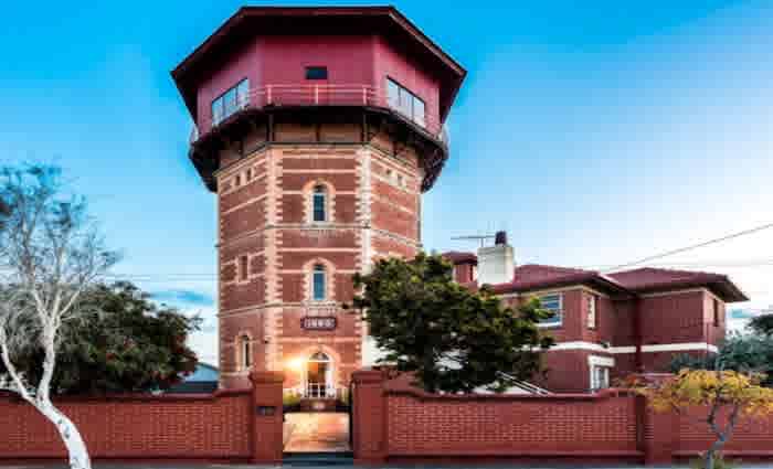 Canberra towers over other capitals with late spring auction success rate