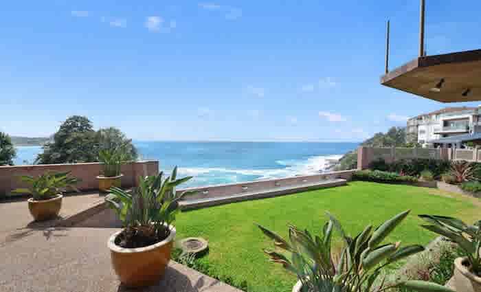Bondi Beach home smashes reserve by nearly $3 million