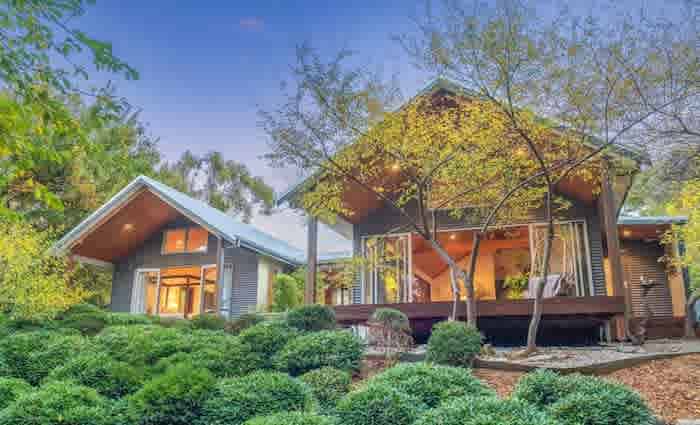 Torri a twin villa home in Boya has hit the market