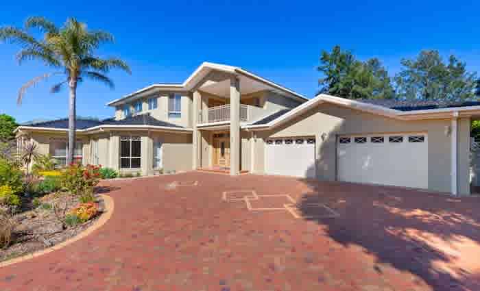 Caroline Springs, Victoria mortgagee home sold for minor profit
