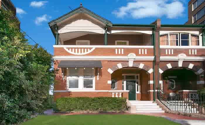 Fashion magazine editor heads to Centennial Park