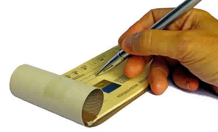 RBA boss questions future of cheques for home purchases