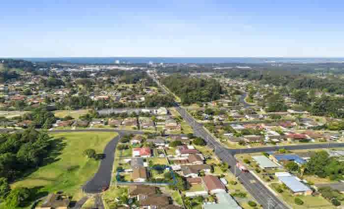 The higher the suburb median price, the lower the expected yield in Coffs Harbour: HTW residential 