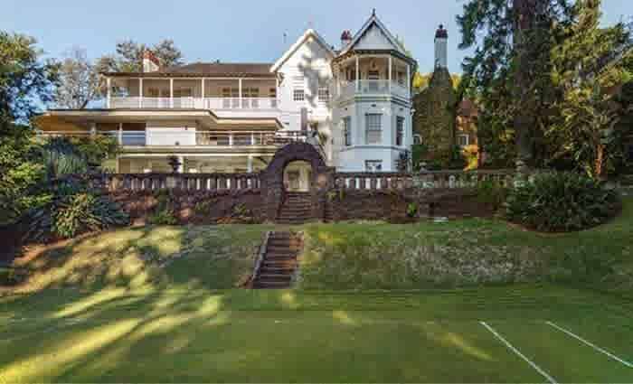 Sydney Harbour trophy home Elaine still marketed as available for sale