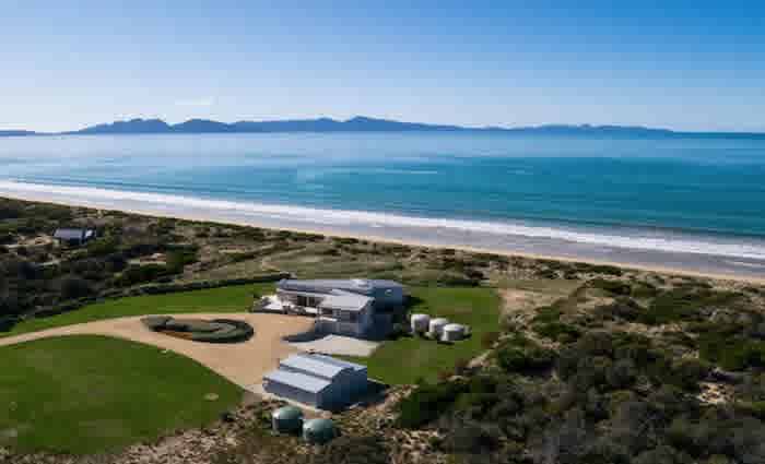 Horizons on the Beach listed at $1,295,000