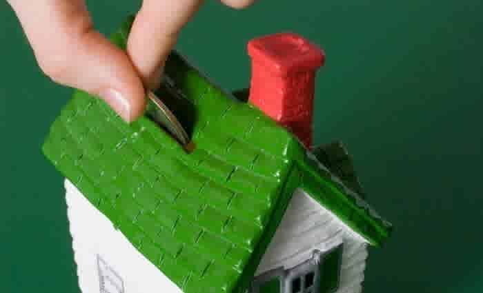  Banks and property seen as wisest places to put new savings