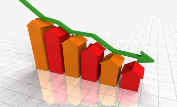 Dwelling approvals in Sydney fell 60 per cent in 2018: CommSec's Craig James