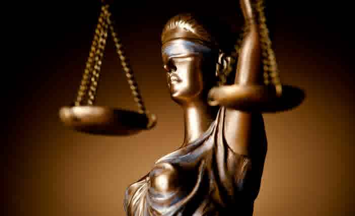 Brisbane commercial real estate agent pleads guilty to defrauding clients of $1.6 million