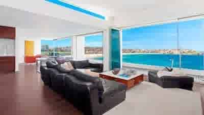 Record-setting Bondi apartment back on the market