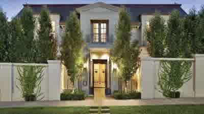 Event promoter Andrew McManus lists his Toorak mansion for encore appearance