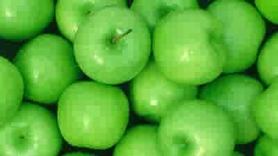 Apple imports could slash grower incomes by one third: peak body