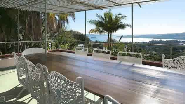 Stage and screen star John Diedrich seeks tropical Bellevue Hill buyers