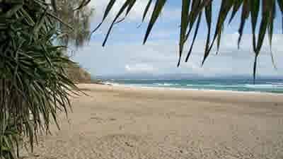 Wategos Beach listing to test Byron Bay price rebound
