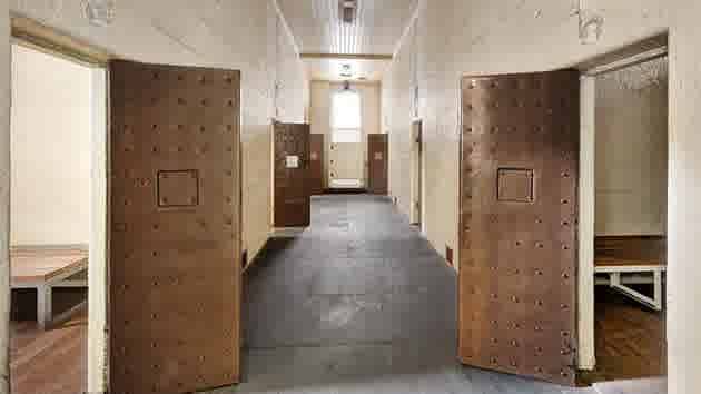 Old bluestone Carlton police station - with Squizzie Taylor links - listed by state government