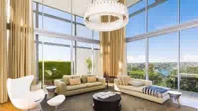 Alex Popov-designed Castlecrag trophy home set for auction