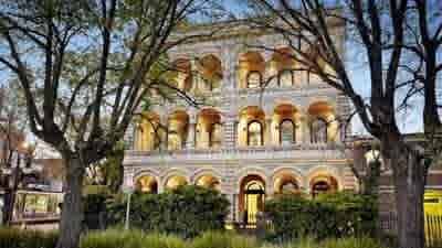 Melbourne businessman Steve Vizard sticks with $8 million-plus hopes for St Kilda mansion Clendore