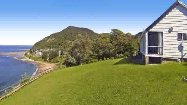 Clifftop Coalcliff trophy shack sitting on price precipice