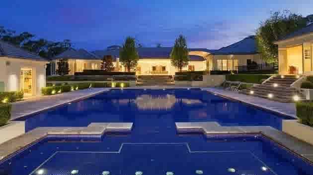 Amanpuri, one of the great estates of west Sydney sells for $5.6 million