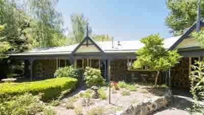 Comedian Denise Drysdale lists Neerim North, Gippsland, acreage