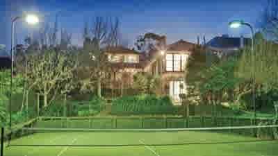 Melbourne auction tipping: Half an acre in exclusive Eaglemont
