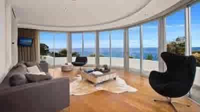 Larry Emdur spins his property wheel of fortune again with relisting of his redundant Dover Heights abode