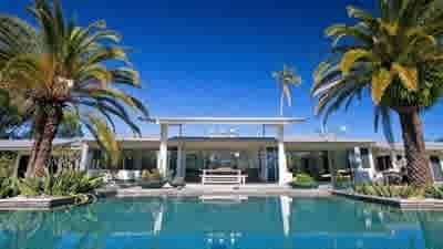 Ourmundi the minimalist tropical Noosa acreage residence sold