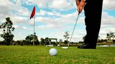 You don't have to be a golfing enthusiast to live at Hatton Vale's The Fairways