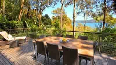 Rebecca Gibney packing up after selling in Clareville