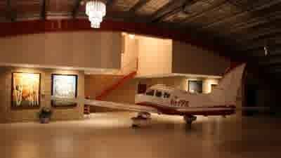 Five-star hotel for pilots set to open at Mudgee Airport