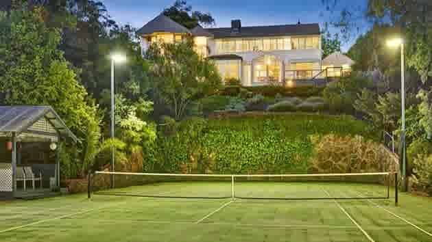 Art deco masterpiece and riverside mansion Ivanhoe trophy listings