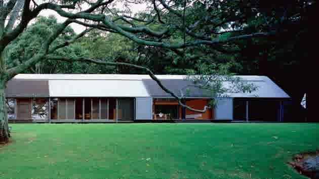 The long Glenn Murcutt-designed Fredericks/White House in Jamberoo listed