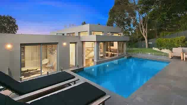 Media couple Mark and Jayne Ferguson list modern Mosman mansion