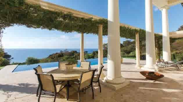No cosmetic renovation required at this Mount Eliza European-style villa