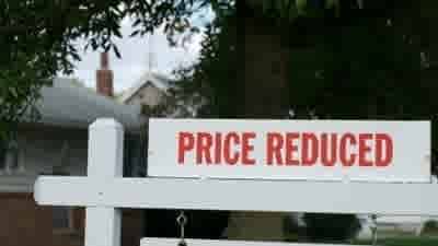 Vendors must offer higher discounts to secure private treaty sales
