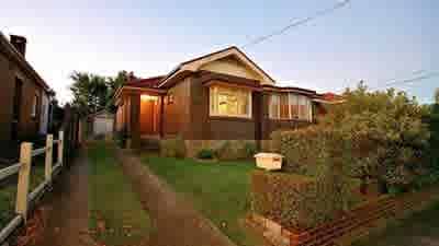 Rodd Point home that starred in ABC series Mother and Son seeking a new family