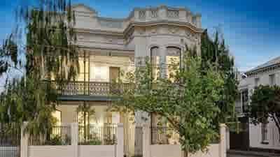 Auction tipping returns with Victorian beauties