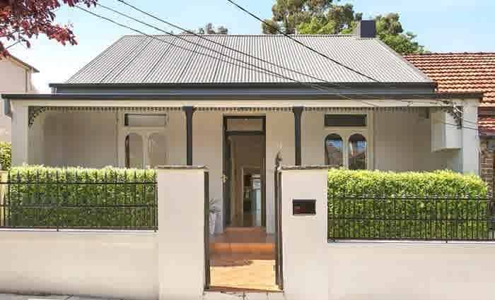 Midas touch Australian Idol's Damien Leith lists Petersham house