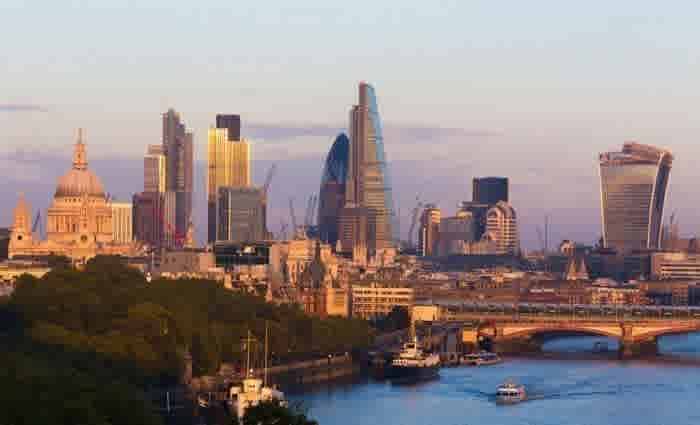London estate agents turn blind eye to suspicious, offshore property purchasing